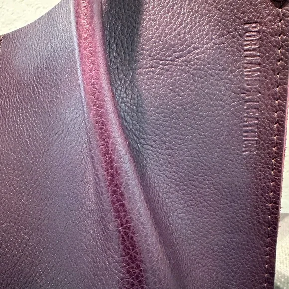 Portland Leather Goods Devan Bucket Tote with Wallet in Plum - Picture 7 of 8